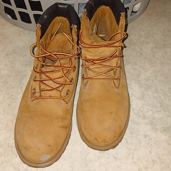 Timberland's - Picture 1 of 10